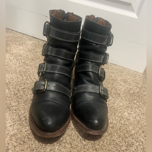 OG Freebird Sloan -9 - black w/glazey straps - Picture 3 of 5